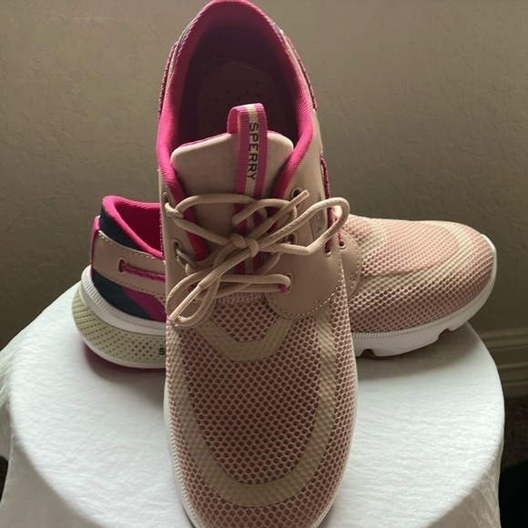 Sperry Sport: Women’s 7 Sea 3-eye sneaker- Pink/Rose gold/white- quick-dry mesh - Picture 1 of 12